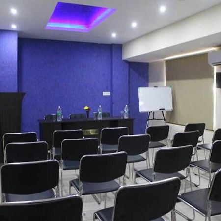 Sm Regency Kochi ภายนอก รูปภาพ